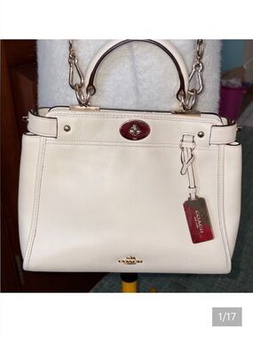 Coach  Satchel Crossbody bag smooth leather  cream/gold tone 4 turn locks  EUC